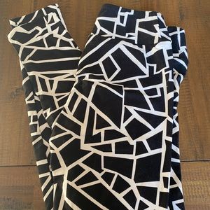 Geometric Print LulaRoe Leggings